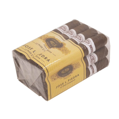 Petit Cazadores